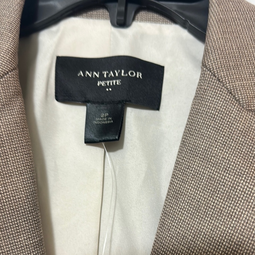 Ann Taylor Brown Structured Blazer Professional F… - image 5